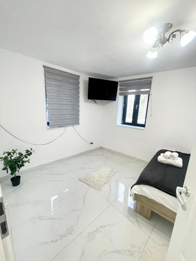 Apollo 1 Apartment Bucureşti Exterior foto